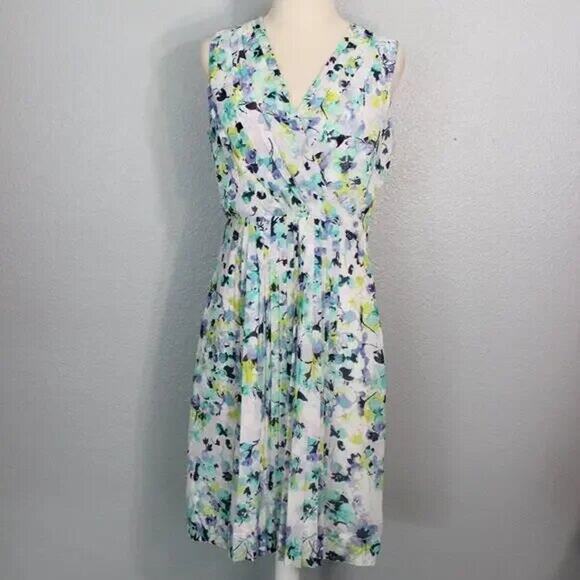 LIZ CLAIBORNE Spring Floral V Neck Pleated Skirt Dress Size 4 - Picture 3 of 12
